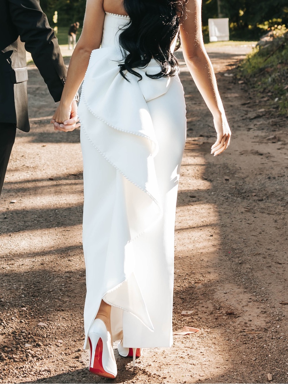 Women’s White Bridal Dress With Bow Pearls